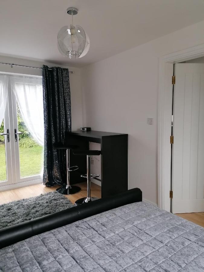 Chota Gher Apartment Widnes Eksteriør bilde