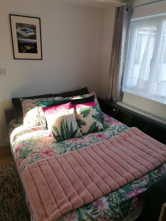 Chota Gher Apartment Widnes Eksteriør bilde